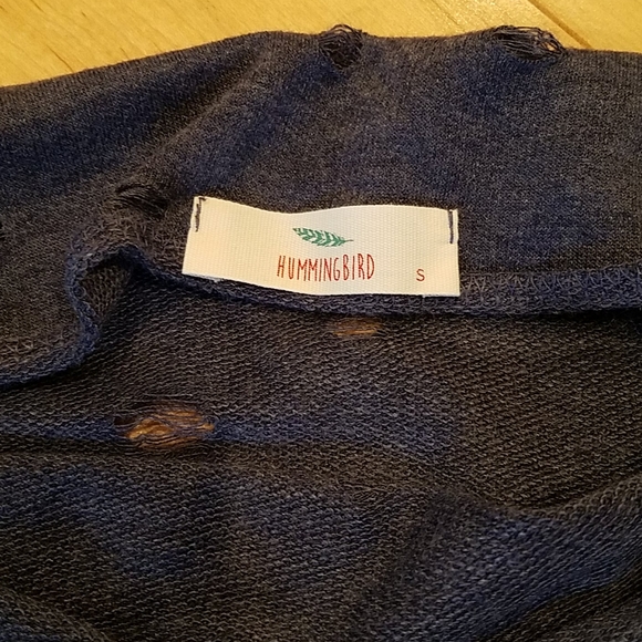 NWT Hummingbird Side-Tie Top with Cut-Out Detail - Picture 4 of 5